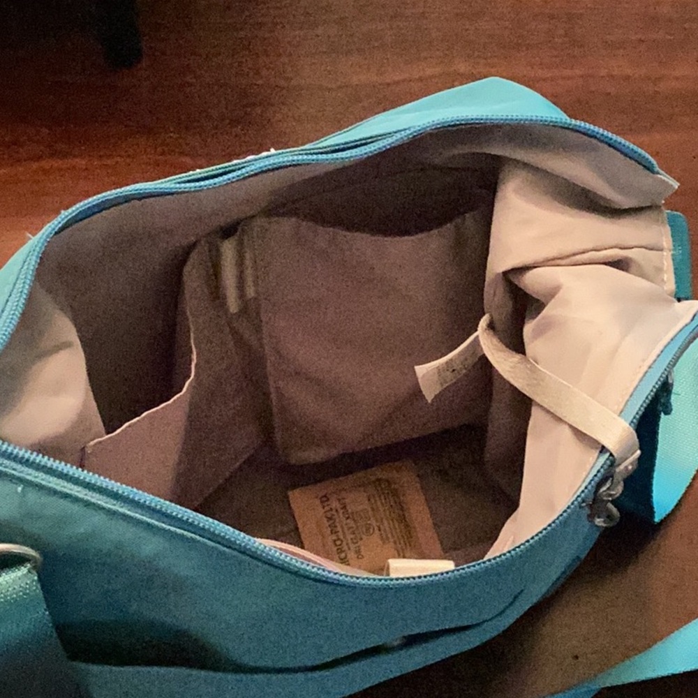 Baggallini Modern Everywhere Crossbody Bag - Seaside Blue - Picture 6 of 9